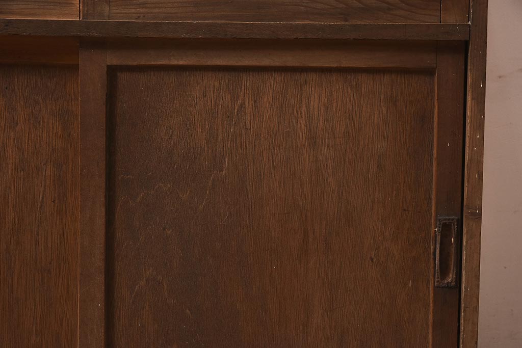 アンティーク家具　和製　昭和初期　素朴な風合いが魅力の古い木製戸棚(収納棚、キャビネット)(R-044603)