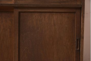 アンティーク家具　和製　昭和初期　素朴な風合いが魅力の古い木製戸棚(収納棚、キャビネット)(R-044603)