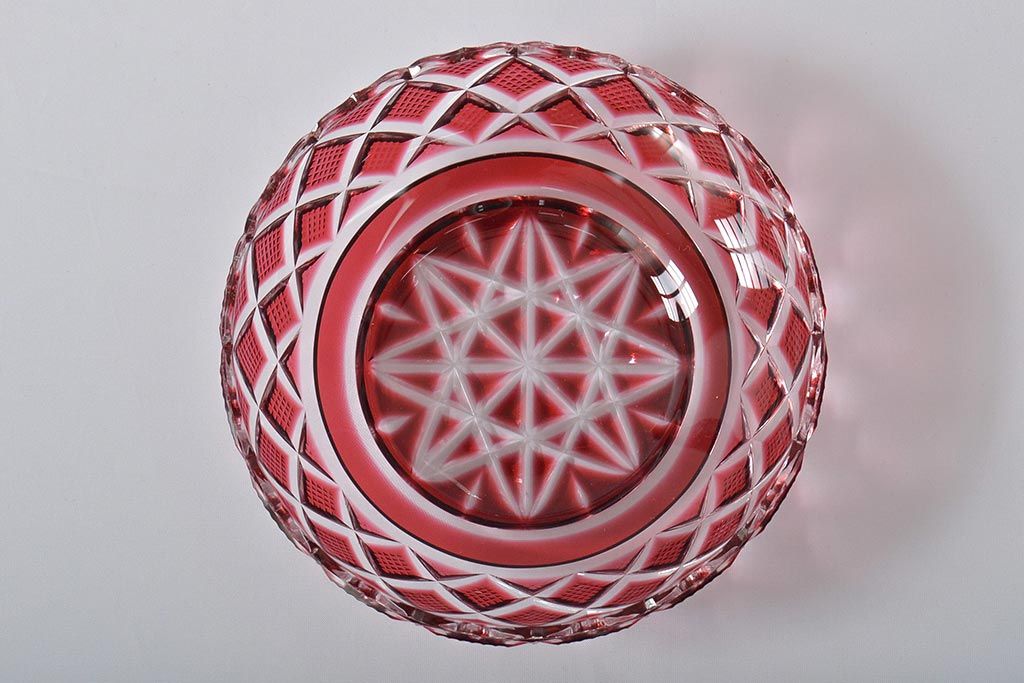 尚古集成館監修　薩摩ガラス工芸作　色被せガラス　切子段付中皿(島津薩摩切子、ガラス皿)(R-044610)