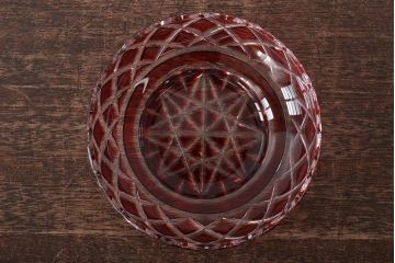 尚古集成館監修　薩摩ガラス工芸作　色被せガラス　切子段付中皿(島津薩摩切子、ガラス皿)(R-044610)