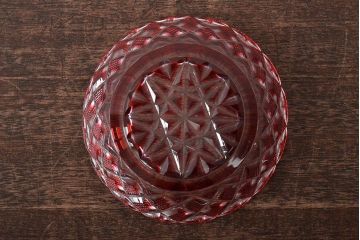 尚古集成館監修　薩摩ガラス工芸作　色被せガラス　切子段付中皿(島津薩摩切子、ガラス皿)(R-044610)