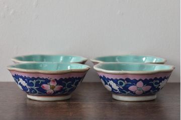 明治期　色絵小鉢4点(花文、中国李朝?)(R-044614)