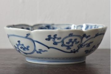 江戸期　古伊万里　成化年製　窓絵染付　変形なます皿3客(芙蓉手、輪花、桔梗渕)(R-044630)
