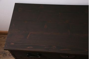 アンティーク家具　大正期　古箪笥リメイク　総桐材　丸金具がアクセントの脚付きリビングボード(テレビ台、テレビボード)(R-044638)