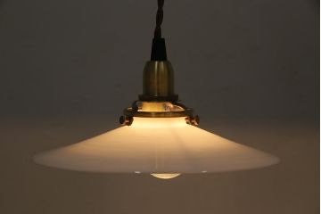 アンティーク照明　戦前　レトロな平笠シェードのペンダントライト(天井照明、吊り下げ照明、電笠)(R-044643)