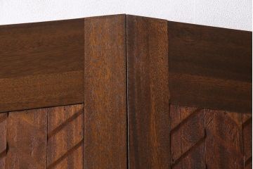 ヴィンテージ建具　両開き　ジグザグ模様の彫りがアクセントのペアドア(親子ドア、木製ドア、扉、ビンテージ)(R-044649)