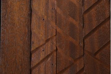 ヴィンテージ建具　両開き　ジグザグ模様の彫りがアクセントのペアドア(親子ドア、木製ドア、扉、ビンテージ)(R-044649)