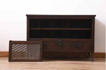 アンティーク家具　前面欅(ケヤキ)材　リメイク　組子入り引き戸の箪笥ローボード(戸棚、テレビ台、テレビボード、時代箪笥)(R-044656)