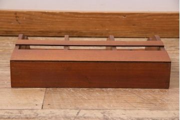 アンティーク雑貨　レトロな木味が魅力のレターラック(壁掛け収納、状差し)(R-044657)