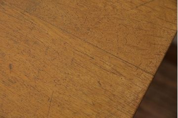 レトロ家具　昭和中期　ナラ材　昭和レトロな雰囲気漂う平机(コンソールテーブル、デスク、在宅ワーク、在宅用)(R-044664)