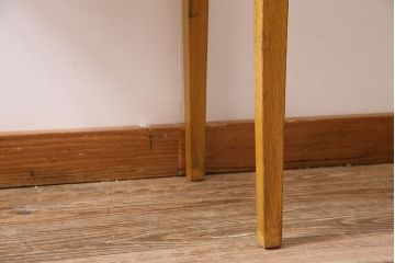 レトロ家具　昭和中期　ナラ材　昭和レトロな雰囲気漂う平机(コンソールテーブル、デスク、在宅ワーク、在宅用)(R-044664)