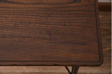 アンティーク家具　古材リメイク　欅(ケヤキ)材一枚板　鉄脚テーブル(サイドテーブル、カフェテーブル)(R-044681)