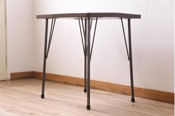アンティーク家具　古材リメイク　欅(ケヤキ)材一枚板　鉄脚テーブル(サイドテーブル、カフェテーブル)(R-044682)