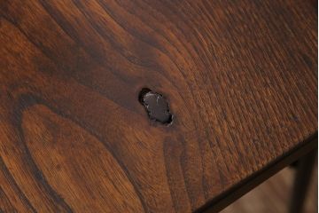 アンティーク家具　古材リメイク　欅(ケヤキ)材一枚板　鉄脚テーブル(サイドテーブル、カフェテーブル)(R-044682)