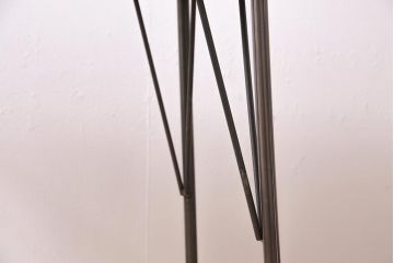アンティーク家具　古材リメイク　欅(ケヤキ)材一枚板　鉄脚テーブル(サイドテーブル、カフェテーブル)(R-044682)