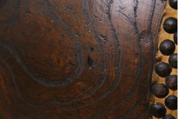 明治大正期　欅(ケヤキ)材　古い刳り貫き和太鼓　台付き(くり貫き長胴太鼓、和楽器)(R-044683)