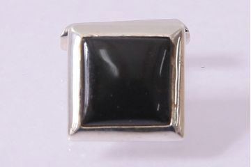 ヴィンテージアクセサリー　イギリス　オニキスカフスリンクス(カフスボタン、ビンテージ)(R-044694)