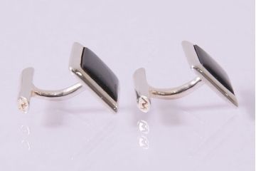 ヴィンテージアクセサリー　イギリス　オニキスカフスリンクス(カフスボタン、ビンテージ)(R-044694)