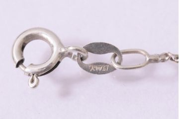 ヴィンテージアクセサリー　イギリス　Thomas.L.Mott　シルバー　JUNE ROSE　バラのペンダント　ネックレス(薔薇、チャーム、ペンダントトップ、ビンテージ)(R-044697)