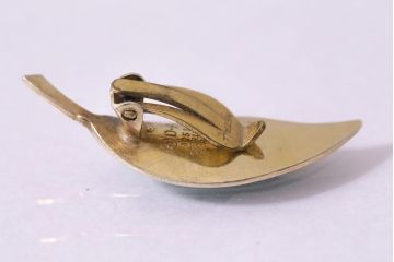 ヴィンテージアクセサリー　ノルウェー　DAVID ANDERNSEN(デヴィッド・アンデルセン)　シルバー　リーフモチーフのビンテージイヤリング　グリーン(R-044703)