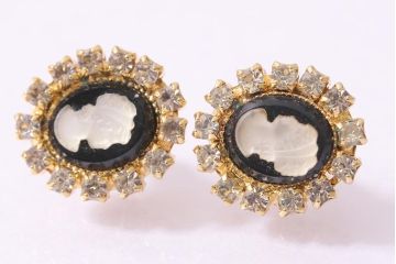 ヴィンテージアクセサリー　イギリス　クラシカルで華やかなビンテージピアス(R-044706)