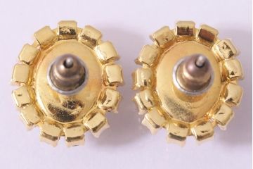ヴィンテージアクセサリー　イギリス　クラシカルで華やかなビンテージピアス(R-044706)