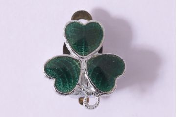 ヴィンテージアクセサリー　イギリス　MIZPAH(ミツパ)　クローバーのビンテージイヤリング(R-044707)