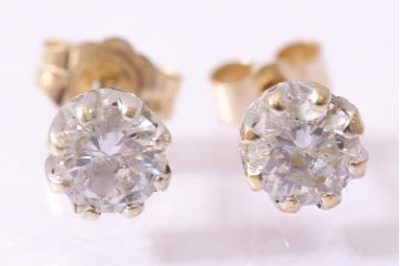 ヴィンテージアクセサリー　イギリス　イエローゴールド9K　キュービックジルコニア　ビンテージピアス(R-044709)