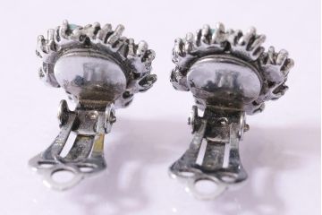 ヴィンテージアクセサリー　イギリス　ターコイズ風のブルーのビンテージイヤリング(R-044710)