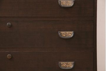 中古　引き戸リメイク　丸窓・組子デザイン　和モダンな加茂総桐箪笥(総桐たんす、衣装箪笥、戸棚、和タンス)(定価約80万円)(R-044714)