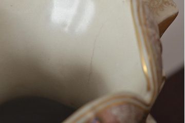 薩摩焼　色絵金襴手耳付花瓶(三つ葉葵紋壺、花器)(R-044717)