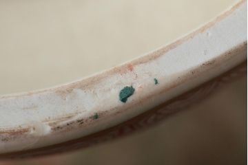 薩摩焼　色絵金襴手耳付花瓶(三つ葉葵紋壺、花器)(R-044717)