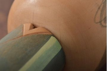 古い　一雪　銘　伝統こけし　30cm(郷土玩具)(R-044718)