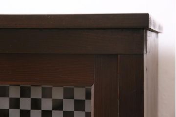 アンティーク家具　昭和初期　リメイク　当店オリジナルガラス　市松模様のガラスがアクセントの戸棚(収納棚、キャビネット)(R-044720)
