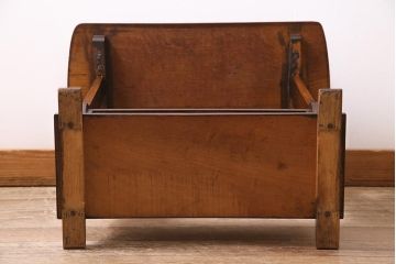 アンティーク家具　昭和中期　ナラ材　マガジンラック付きが嬉しいサイドテーブル(マガジン卓)(R-044721)