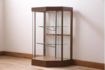 レトロ家具　ナラ材　ナチュラルスタイルのお部屋にも合うガラスケース(陳列棚、ショーケース)(R-044724)