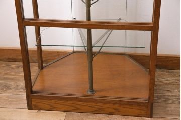レトロ家具　ナラ材　ナチュラルスタイルのお部屋にも合うガラスケース(陳列棚、ショーケース)(R-044724)
