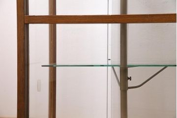 レトロ家具　ナラ材　ナチュラルスタイルのお部屋にも合うガラスケース(陳列棚、ショーケース)(R-044724)