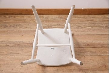 アンティーク家具　イギリスアンティーク　ペイント　ホワイトカラーが爽やかなダイニングチェア(椅子)(R-044725)