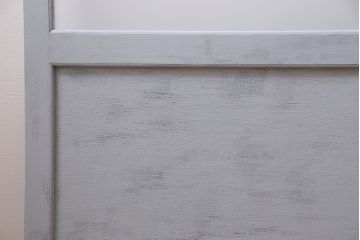 アンティーク建具　昭和中期　ペイント　当店オリジナルガラス・花菱模様　使い古し感がポイントのガラス戸2枚セット(引き戸、建具)(R-044730)