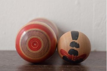 古い　伝統こけし9本(郷土玩具、アイヌ、弥治郎系、郷土玩具)(R-044741)