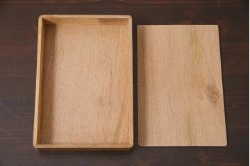 アンティーク雑貨　昭和中期　ナラ材製のシンプルな文箱(木箱、収納箱、小物収納)(R-044751)