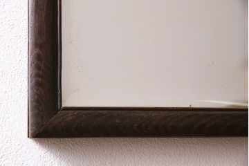 アンティーク雑貨　桑材　濃い木色と木目が美しいウォールミラー(壁掛け鏡)(R-044761)