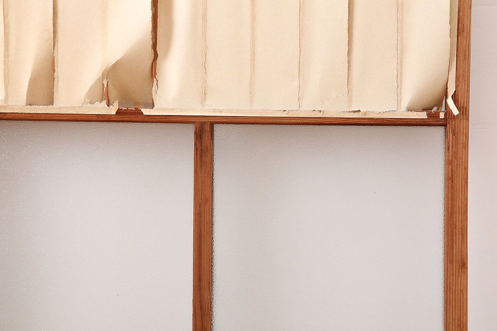 ヴィンテージ建具 　昭和中期　和レトロな雰囲気漂う障子戸4枚セット　(R-044768)