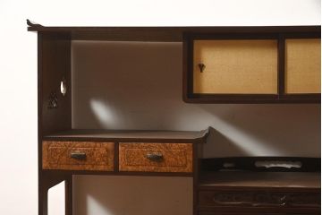 和製アンティーク　指物工芸家具　昭和初期　総楓(カエデ)材・鳥眼杢　最高級品!凝った造りの飾り棚(茶棚、陳列棚、収納棚、戸棚)(R-044771)