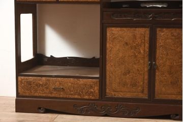 和製アンティーク　指物工芸家具　昭和初期　総楓(カエデ)材・鳥眼杢　最高級品!凝った造りの飾り棚(茶棚、陳列棚、収納棚、戸棚)(R-044771)