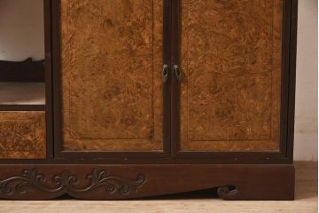 和製アンティーク　指物工芸家具　昭和初期　総楓(カエデ)材・鳥眼杢　最高級品!凝った造りの飾り棚(茶棚、陳列棚、収納棚、戸棚)(R-044771)