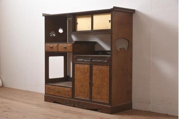 和製アンティーク　指物工芸家具　昭和初期　総楓(カエデ)材・鳥眼杢　最高級品!凝った造りの飾り棚(茶棚、陳列棚、収納棚、戸棚)(R-044771)