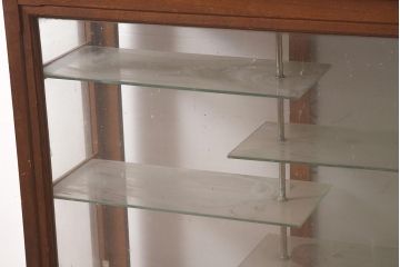 アンティーク家具　大正ロマン　栓材　クラシカルな雰囲気漂うガラスケース(ショーケース、飾り棚、陳列棚)(R-044772)