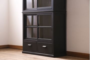 和製アンティーク　ペイント　渋くて格好良い重ね戸棚(収納棚、食器棚、本箱)(R-044780)